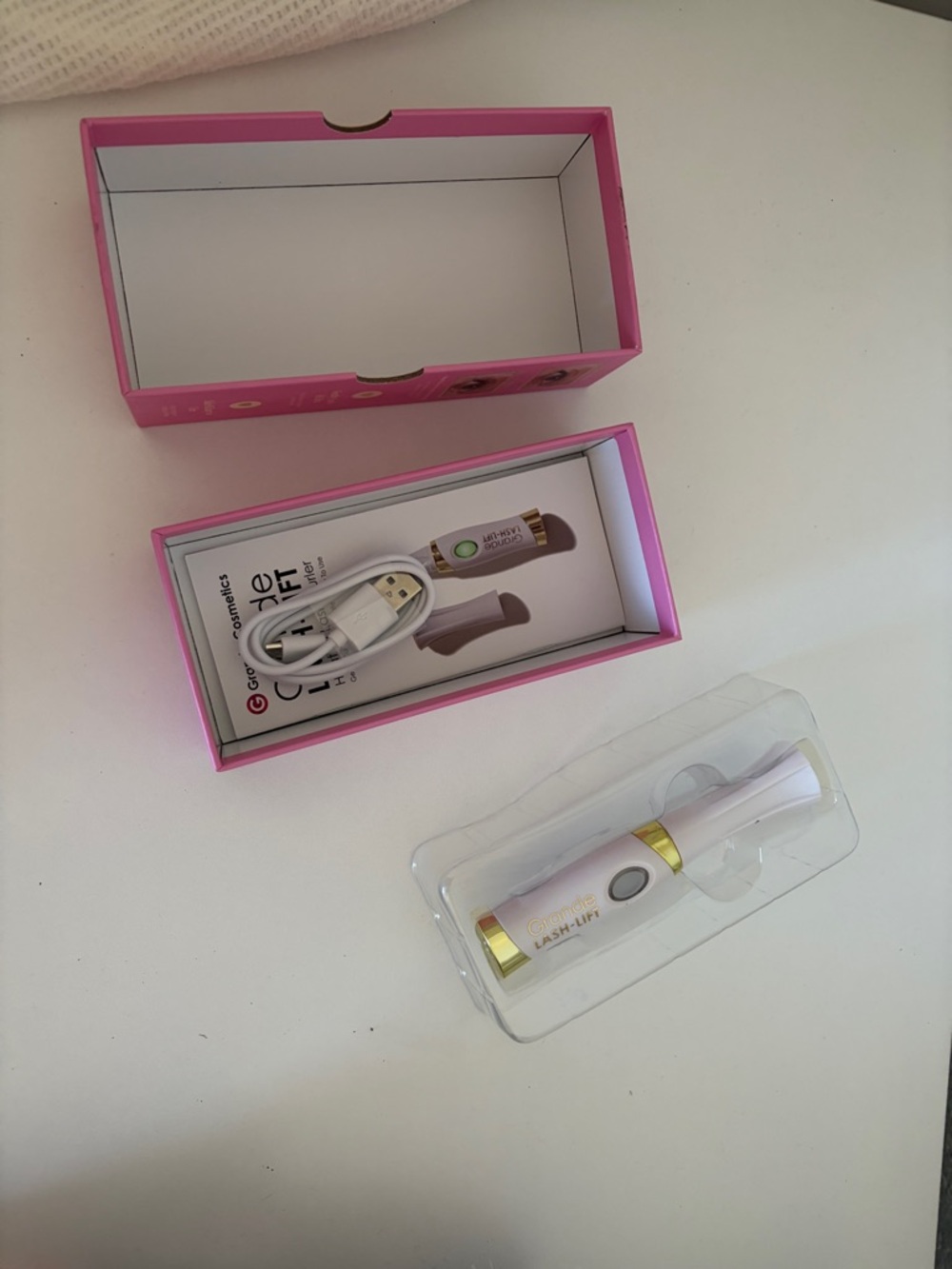 Grande Lash-Lift Heated Lash Curler - Picture 10 of 15